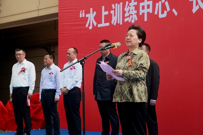 南通市副市長單曉鳴發表講話